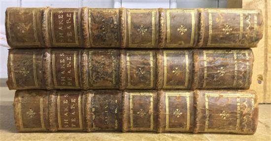 6 vols Shakespeare, leatherbound